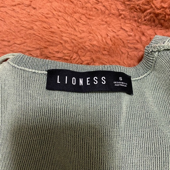 Iioness green smocked dress - Picture 2 of 2